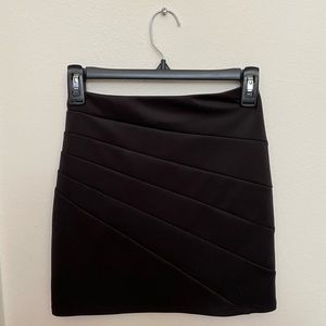 Amy Byer Black mini skirt